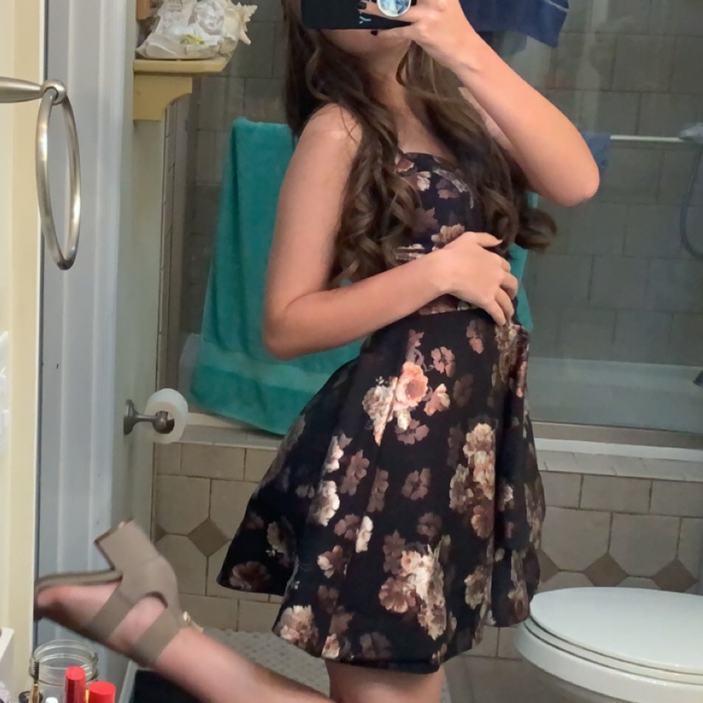 Homecoming dress Size 1 B.Smart worn once